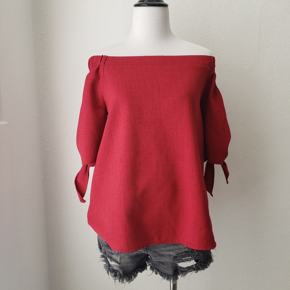 Olivia Grey off the shoulder red top - Picture 3 of 5